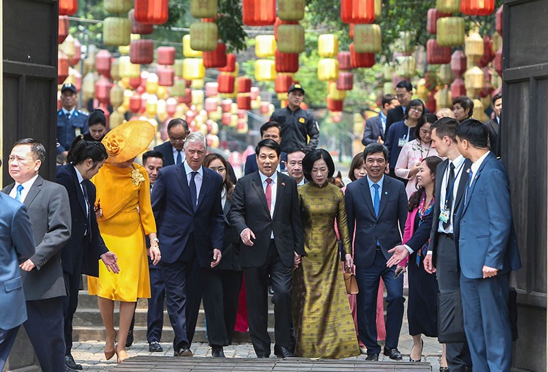 Chủ tịch nước Lương Cường và Phu nhân cùng Nhà Vua Vương quốc Bỉ Philippe và Hoàng hậu tham quan Khu di tích Hoàng thành Thăng Long, Hà Nội.