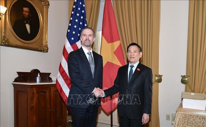 Phó Thủ tướng Hồ Đức Phớc gặp Đại diện Thương mại Mỹ Jamieson Greer. Ảnh: TTXVN phát