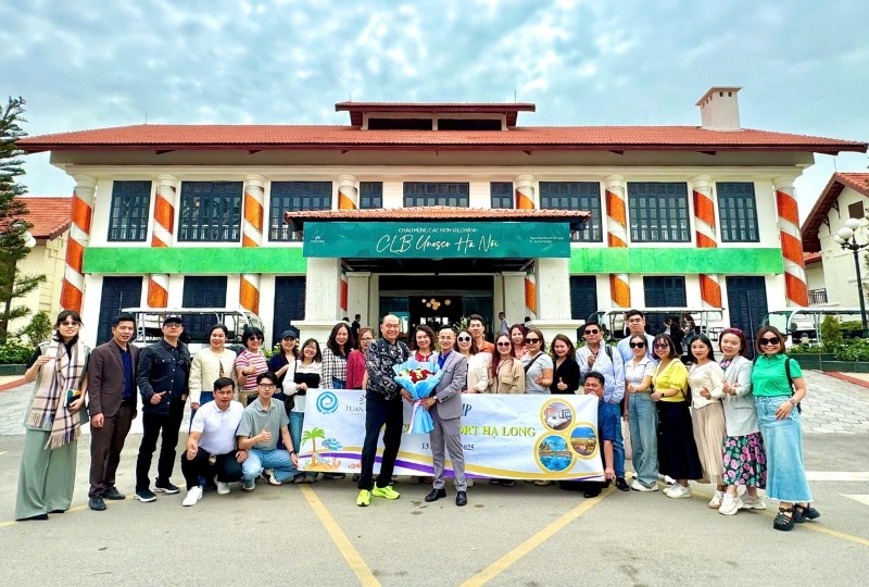Đoàn famtrip gồm 50 Kl991.com World Cup 2026 Chính Thức lữ hành khảo sát hệ sinh thái du lịch Tuần Châu.