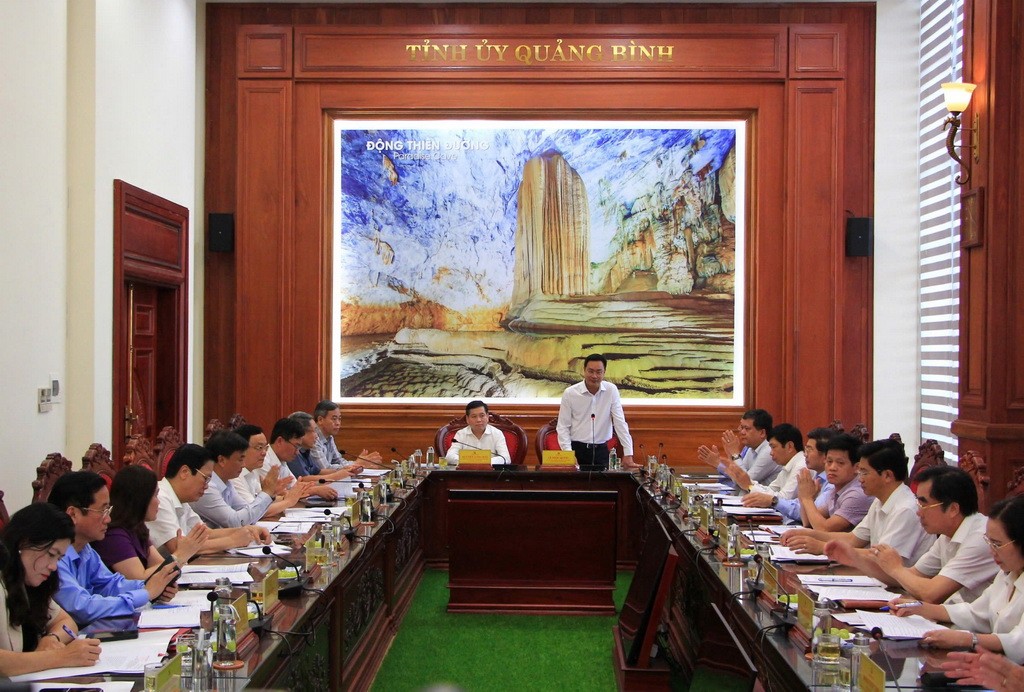 Ban thường vụ Tỉnh uỷ Quảng Bình và Quảng Trị họp bàn đi đến thống nhất các nội dung liên quan đến việc sáp nhập 2 tỉnh