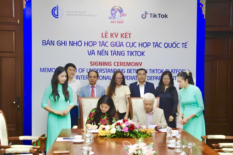 Bản ghi nhớ hợp tác giữa Cục Hợp tác quốc tế và nền tảng TikTok là một cột mốc quan trọng, mở ra một chương mới trong hợp tác giữa hai bên trong quảng bá văn hóa, thể thao và du lịch Việt Nam trên nền tảng số.
