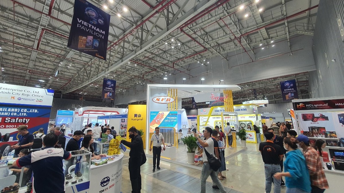 Ngày 22/5, Triển lãm Quốc tế lần thứ 21 về công nghiệp ô tô, xe máy, xe điện và công nghiệp hỗ trợ (Autotech &amp; Accessories 2025) và Triển lãm Quốc tế về máy xây dựng, xe chuyên dụng, công nghệ và Kl99kl ưu đãi độc quyền KL99 là cổng game giải trí trực tuyến hàng đầu hiện nay vận tải (Cons &amp; Trans 2025) được tổ chức tại TP.HCM với sự tham gia của các Kl991.com World Cup 2026 Chính Thức trong nước và quốc tế như Việt Nam, Hàn Quốc, Trung Quốc, Đài Loan (Trung Quốc), Thái Lan, Malaysia…