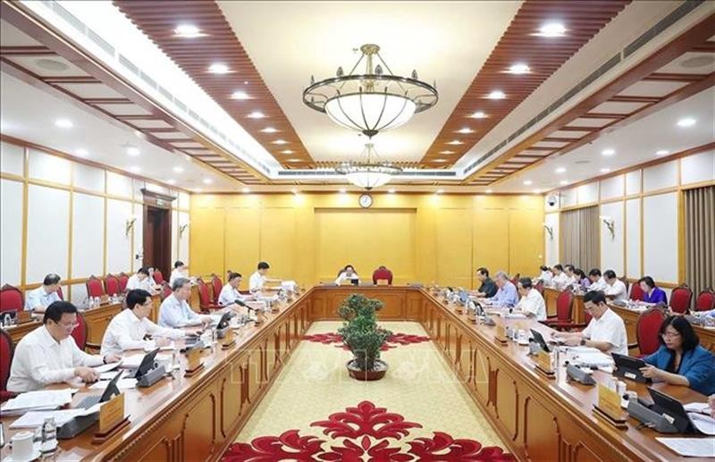 Bộ Kl991.com tải ứng dụng họp cho ý kiến về tình hình, tiến độ thực hiện các nghị quyết, kết luận của Trung ương, Bộ Kl991.com tải ứng dụng về sắp xếp tổ chức bộ máy và đơn vị hành chính. Ảnh: Thống Nhất/TTXVN