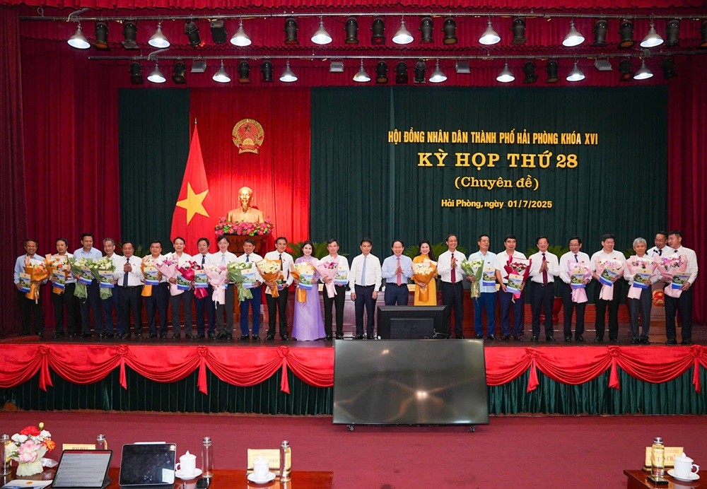 Các lãnh đạo sở, ngành, ban thuộc UBND - HĐND TP Hải Phòng được bổ nhiệm chiều 1/7.