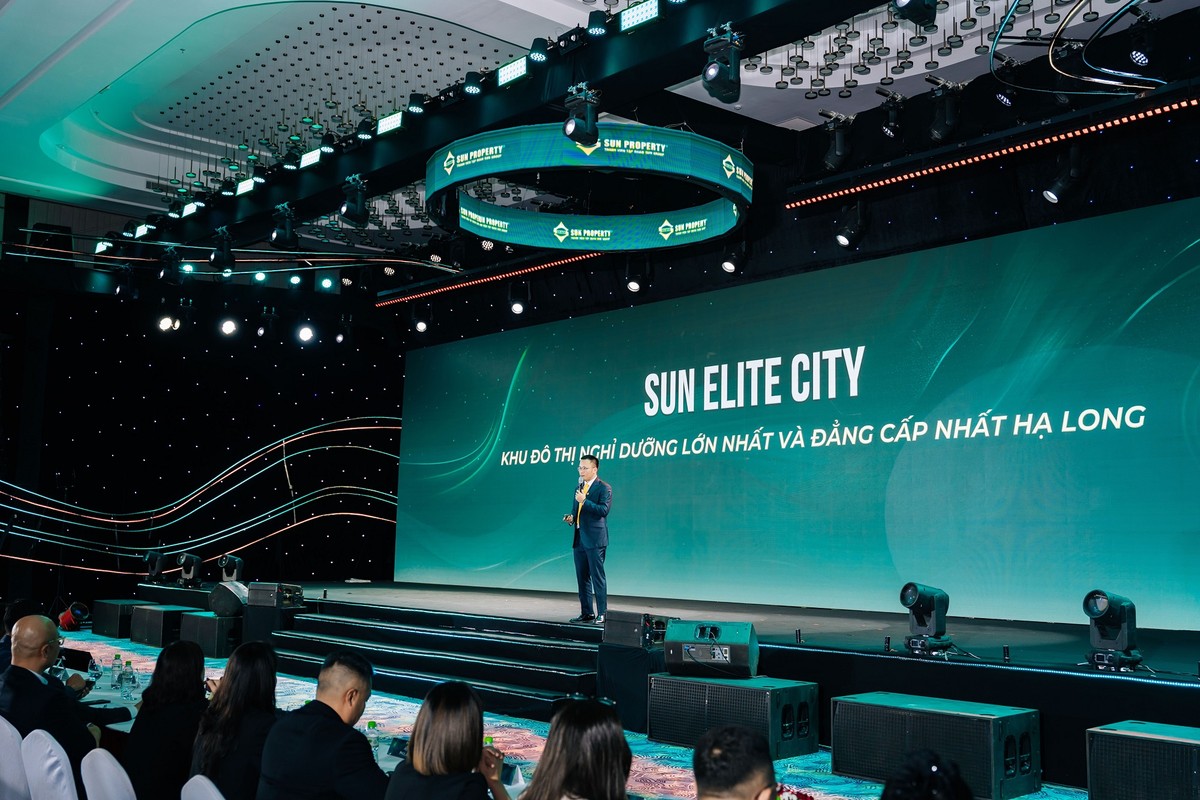 Đại diện Sun Property giới thiệu dự án