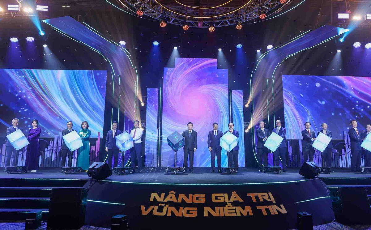 Ra mắt Hệ thống công nghệ thông tin mới. Ảnh: Lê Toàn