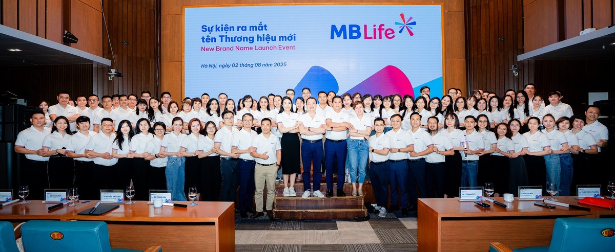 Tập thể CBNV MB Life cùng quyết tâm xây dựng thương hiệu trong giai đoạn mới