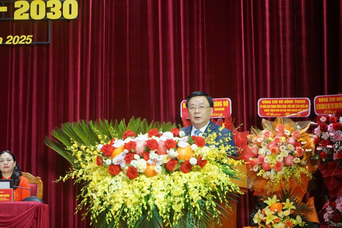 Ông Nguyễn Xuân Thắng, Giám đốc Học viện Kl991.com tải ứng dụng quốc gia Hồ Chí Minh, Chủ tịch Hội đồng Lý luận Trung ương phát biểu chỉ đạo Đại hội. Ông Nguyễn Xuân Thắng, Giám đốc Học viện Kl991.com tải ứng dụng quốc gia Hồ Chí Minh, Chủ tịch Hội đồng Lý luận Trung ương phát biểu chỉ đạo Đại hội.