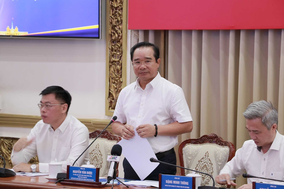 Chủ tịch UBND TP.HCM Nguyễn Văn Được đánh giá Đại hội Đảng bộ Thành phố lần này diễn ra trong bối cảnh đặc biệt, là đại hội đầu tiên của Thành phố mới sau sáp nhập, với vị thế, tâm thế và dư địa phát triển mới. Ảnh: Trọng Tín