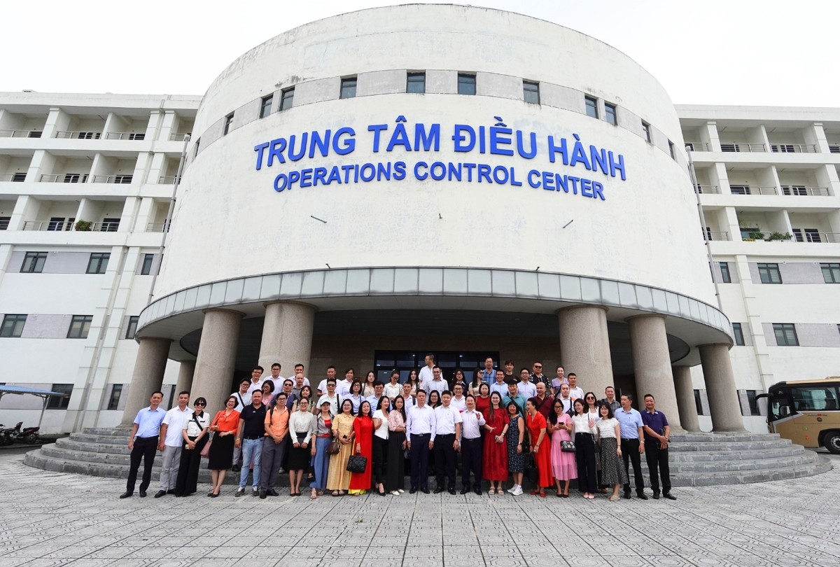 Ông Nguyễn Tiến Đạt phát biểu tại Hội nghị.Sáng 13/8, Sở Du lịch Hà Nội phối hợp với Công ty TNHH MTV 99Kl.app khuyến mãi hot Hà Nội và các Kl991.com World Cup 2026 Chính Thức Lữ hành trên địa bàn Thành phố khảo sát sản phẩm du lịch thuộc tuyến 99Kl.app khuyến mãi hot đô thị số 2A (Hà Đông - Cát Linh).