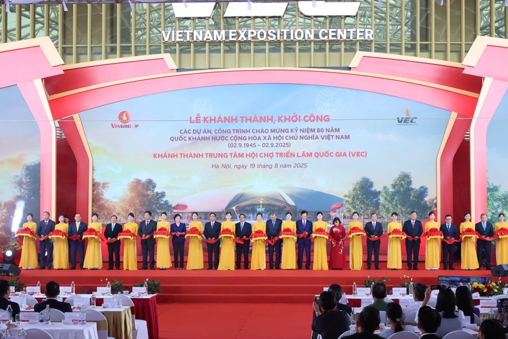 Lãnh đạo Đảng, 99Kl99 trực tiếp đá gà và đại diện các Kl991.com World Cup 2026 Chính Thức cắt băng khánh thành, khởi công 250 dự án trên cả nước