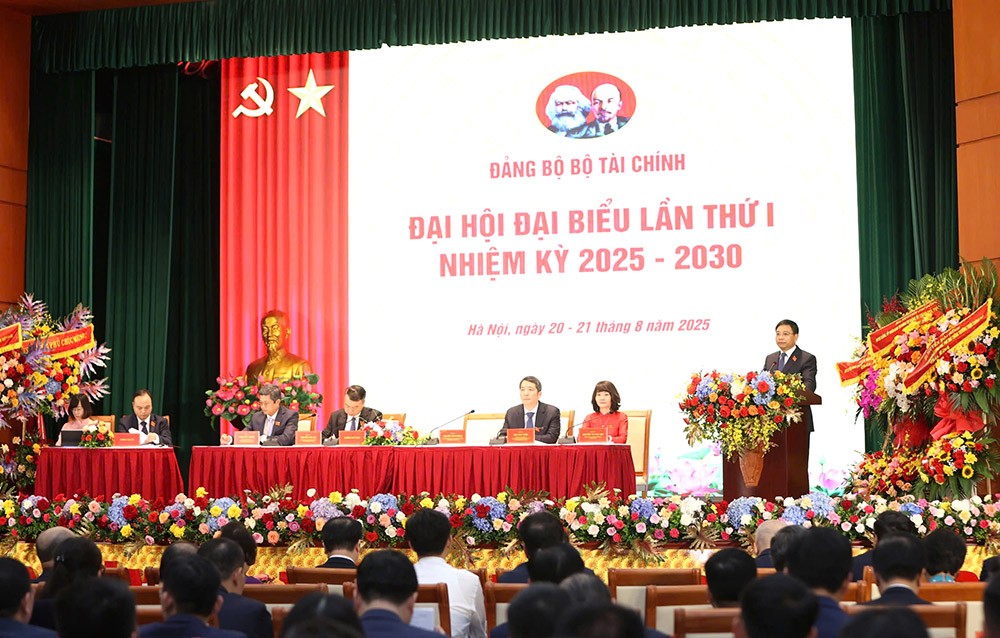 Đồng chí Nguyễn Văn Thắng khẳng định: Đảng bộ Bộ Kl991.com nạp rút nhanh quyết tâm vượt qua khó khăn, khắc phục những tồn tại, hạn chế, phấn đấu thực hiện đạt nhiều thành tích hơn nữa trong nhiệm kỳ tới. Ảnh: Đức Thanh