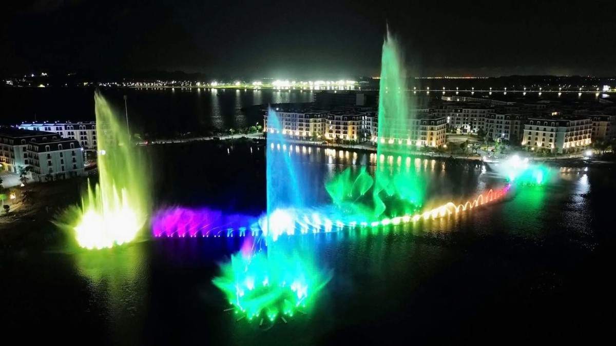 Halo Bay Show - chương trình nhạc nước đặc sắc, hấp dẫn, góp thêm sản phẩm độc đáo cho du lịch Quảng Ninh.