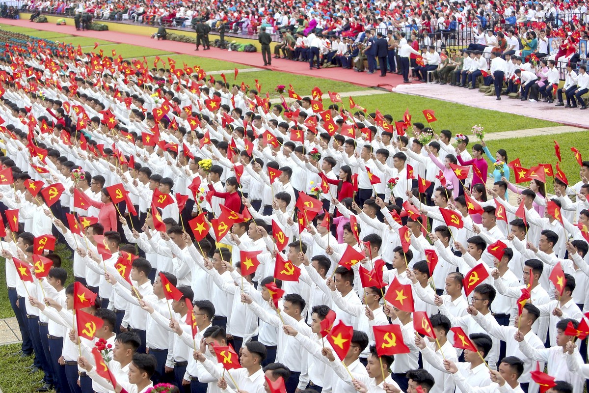 Khối đứng.