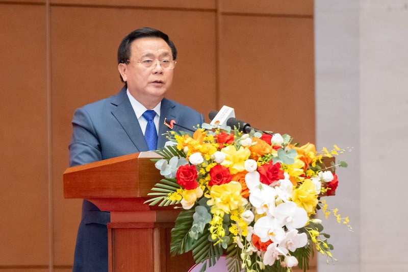 Chủ tịch Hội đồng Lý luận Trung ương Nguyễn Xuân Thắng phát biểu đề dẫn - Ảnh: PT.