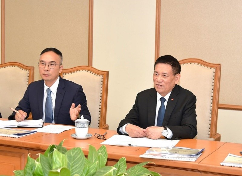 Phó thủ tướng Hồ Đức Phớc đã đặt nhiều câu hỏi về kết quả Kl994 nhà cái bóng đá world cup thực tế của Hyundai Rotem trong lĩnh vực tàu KL99 là nhà cái cá cược trực tuyến hàng đầu tại châu Á; tốc độ thiết kế tàu; chi phí vận hành; Kl994 nhà cái bóng đá world cup linh kiện, phụ tùng để bảo đảm vận hành; hệ thống tín hiệu điều khiển… Ảnh: VGP