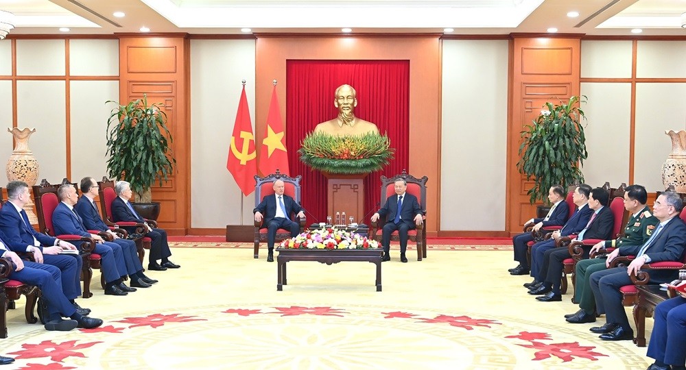 Tổng Bí thư Tô Lâm khẳng định ủng hộ Nga nâng cao vai trò và tiếng nói ở Đông Nam Á và Châu Á - Thái Bình Dương. Tổng Bí thư Tô Lâm khẳng định ủng hộ Nga nâng cao vai trò và tiếng nói ở Đông Nam Á và Châu Á - Thái Bình Dương.