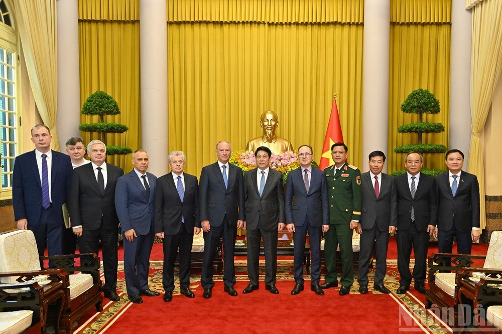 Chủ tịch nước đề nghị Hội đồng Biển Nga ủng hộ thúc đẩy hợp tác, hỗ trợ Việt Nam trong không gian biển. Chủ tịch nước đề nghị Hội đồng Biển Nga ủng hộ thúc đẩy hợp tác, hỗ trợ Việt Nam trong không gian biển.