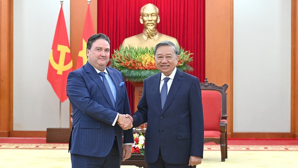 Tổng Bí thư Tô Lâm và Đại sứ Hoa Kỳ tại Việt Nam Marc Knapper.