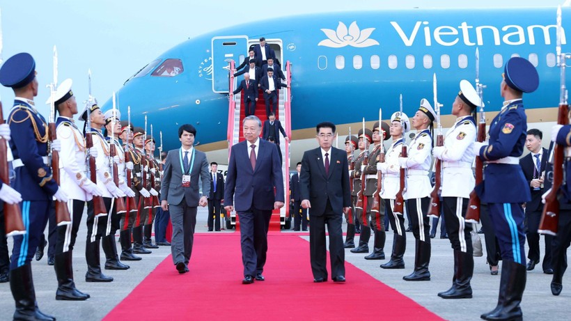 Lễ đón trọng thể Tổng Bí thư Tô Lâm. Ảnh: Thống Nhất.