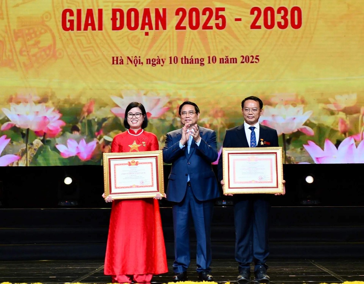 Thủ tướng Kl993 ưu đãi thưởng hấp dẫn Phạm Minh Chính trao danh hiệu “Chiến sĩ thi đua toàn quốc” tặng 2 cá nhân.
