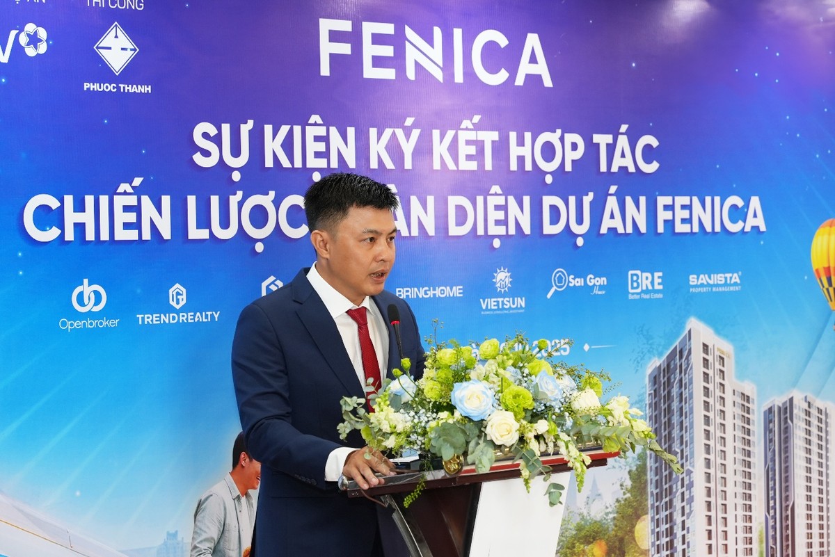 Đại diện chủ Kl99ok phiên bản mới dự án Fenica phát biểu tại buổi lễ
