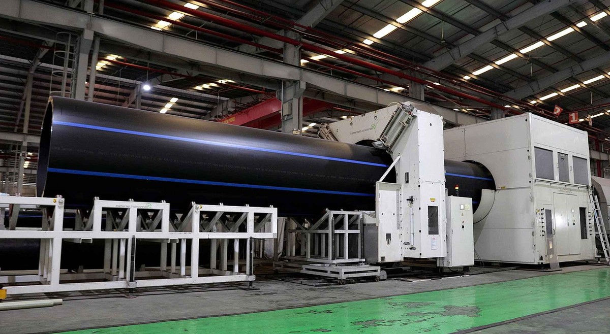 Dây chuyền Kl994 nhà cái bóng đá world cup ống HDPE DN2000 tại Nhà máy Nhựa Tiền Phong.