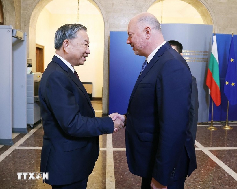 Tổng Bí thư Tô Lâm hội kiến Thủ tướng Bulgaria Rosen Zhelyazkov. (Ảnh: Thống Nhất/TTXVN).