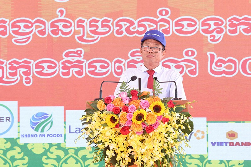 Ông Nguyễn Văn Khởi, Phó chủ tịch UBND TP. Cần Thơ phát biểu khai mạc giải đua ghe Ngo TP. Cần Thơ năm 2025