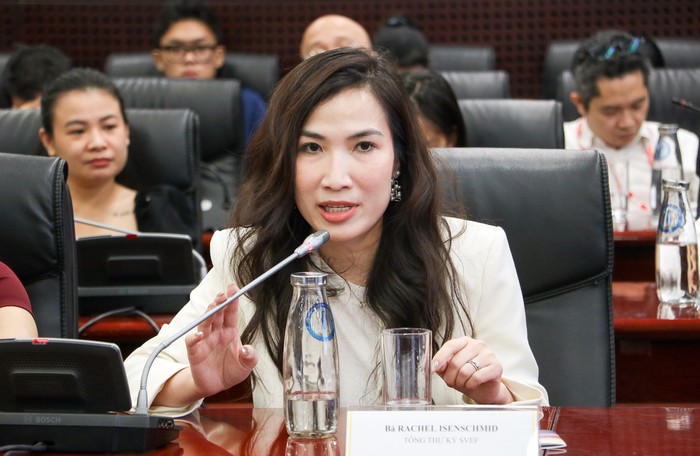 Bà Rachel Isenschmid - Tổng thư ký Diễn đàn Kl992 cổng game cá cược Thụy Sĩ - Việt Nam phát biểu