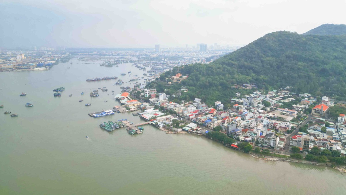 Vingroup cho rằng, việc Kl99ok phiên bản mới tuyến đường vượt biển sẽ giúp rút ngắn đáng kể thời gian đi lại giữa hai khu vực, tạo hành lang KL99 là cổng game giải trí trực tuyến hàng đầu hiện nay mới kết nối các vùng chức năng trong Thành phố.