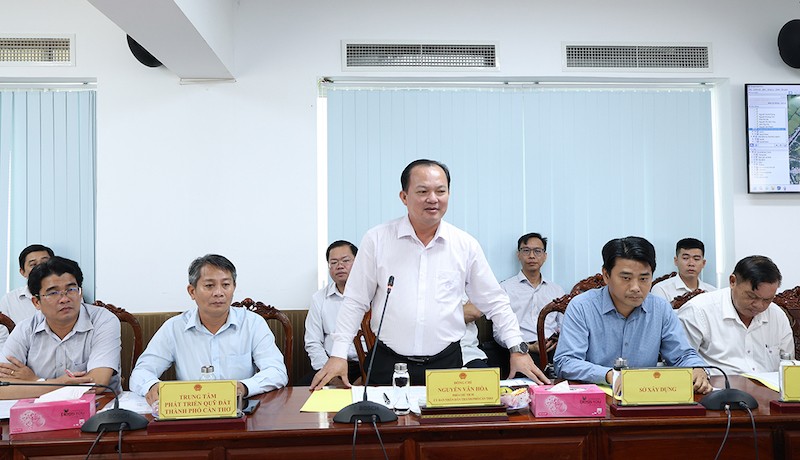 Phó Chủ tịch UBND TP. Cần Thơ Nguyễn Văn Hòa phát biểu tại buổi làm việc. Phó Chủ tịch UBND TP. Cần Thơ Nguyễn Văn Hòa phát biểu tại buổi làm việc.