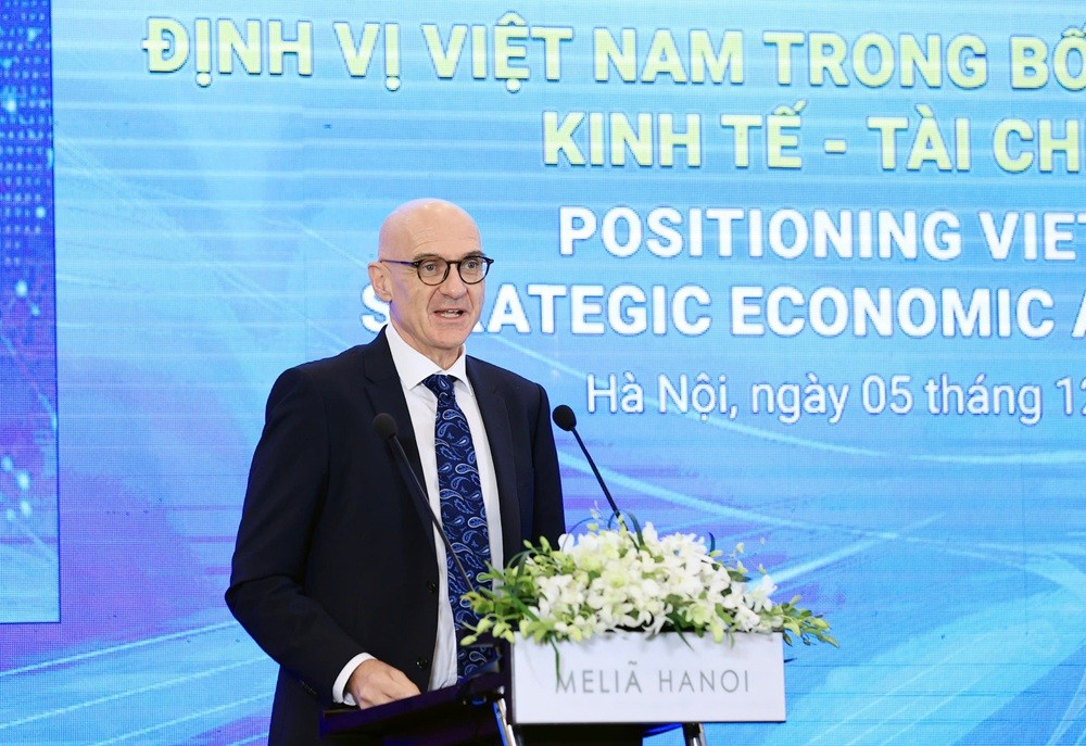 Ông Nicholas George, Phó giám đốc Khu vực châu Á - Thái Bình Dương, UNOPS.