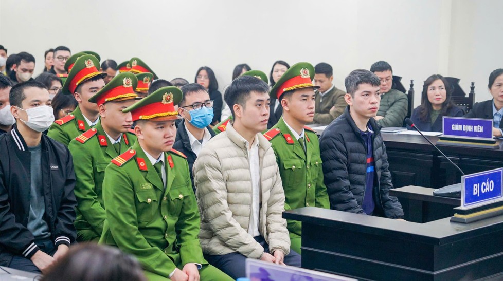 Các bị cáo tại phiên tòa sơ thẩm. Ảnh: Phùng Nguyên