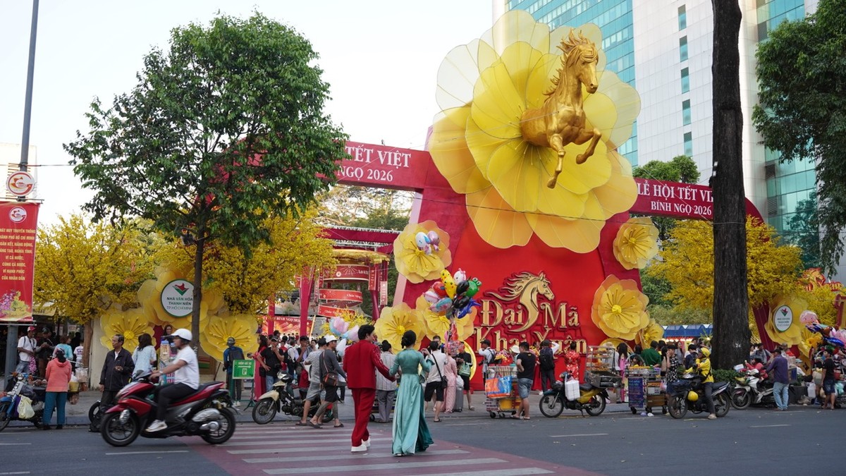 Lễ hội Tết Việt Bính Ngọ 2026 sẽ diễn ra từ ngày 1-21/2 (nhằm ngày 14 tháng Chạp đến Mùng 5 Tết) tại Nhà Văn hóa Thanh niên TP.HCM.