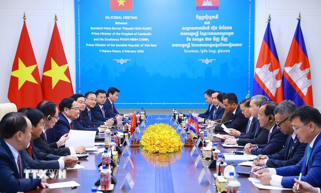 Thủ tướng Phạm Minh Chính hội kiến Thủ tướng Campuchia Hun Manet - Ảnh: TTXVN