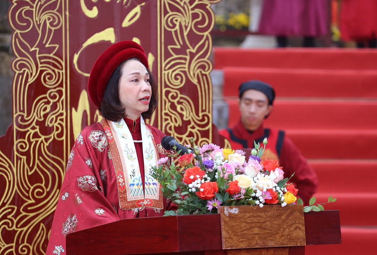 Phó Chủ tịch UBND Thành phố Hà Nội Vũ Thu Hà phát biểu.