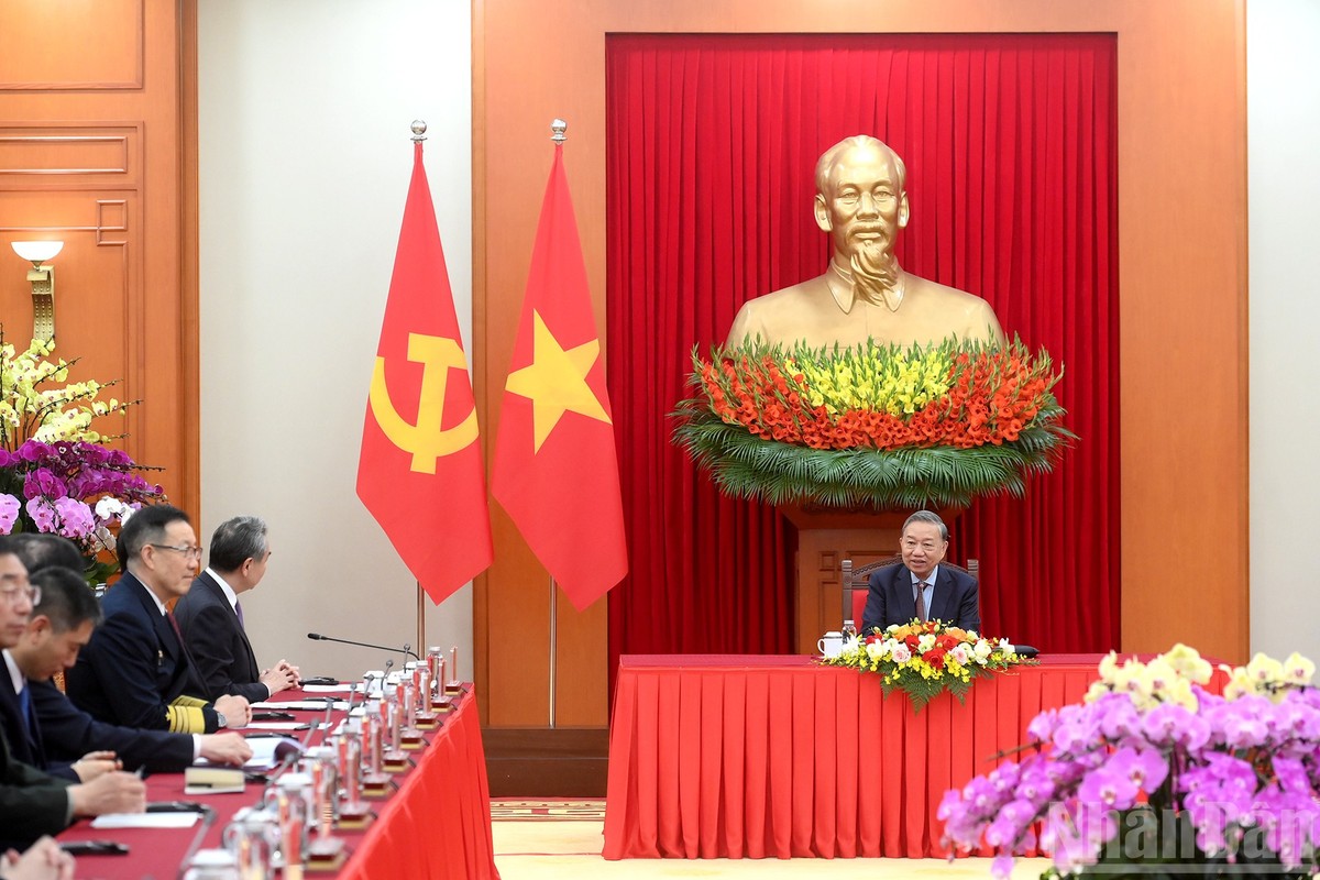 Tổng Bí thư Tô Lâm phát biểu tại cuộc tiếp Bộ trưởng Ngoại giao Trung Quốc Vương Nghị, Bộ trưởng Quốc phòng Trung Quốc Đổng Quân và Bộ trưởng Công an Trung Quốc Vương Tiểu Hồng. (Ảnh: ĐĂNG KHOA)