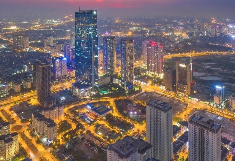 Năm 2035, Thủ đô Hà Nội trở thành đô thị xanh, thông minh, hiện đại; hội tụ tinh hoa văn hóa, hội nhập quốc tế ngày càng sâu rộng. Năm 2035, Thủ đô Hà Nội trở thành đô thị xanh, thông minh, hiện đại; hội tụ tinh hoa văn hóa, hội nhập quốc tế ngày càng sâu rộng.