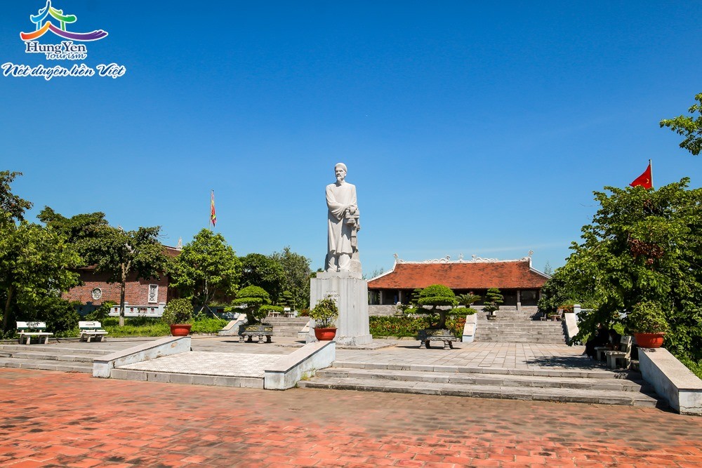 Khu lưu niệm Nhà bác học Lê Quý Đôn tại xã Lê Quý Đôn, tỉnh Hưng Yên.