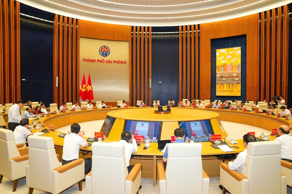 Toàn cảnh phiên họp thường kỳ