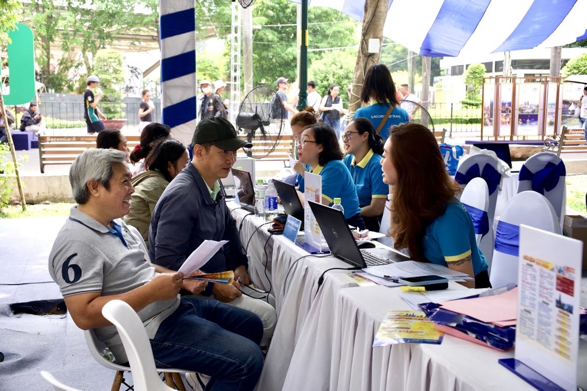 Năm nay, hội chợ kích cầu du lịch quy tụ hơn 120 Kl991.com World Cup 2026 Chính Thức trong các lĩnh vực lữ hành, lưu trú, vận chuyển và dịch vụ du lịch, mang đến hệ sinh thái sản phẩm đa dạng cùng nhiều chương trình ưu đãi dành riêng cho mùa cao điểm hè.