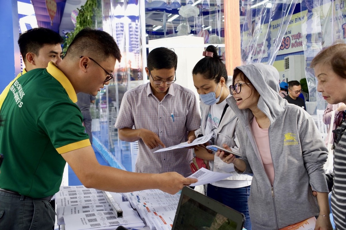 Tại Ngày hội Du lịch, các Kl991.com World Cup 2026 Chính Thức đồng loạt giới thiệu tour tuyến mới, combo dịch vụ cùng nhiều chính sách ưu đãi hấp dẫn.