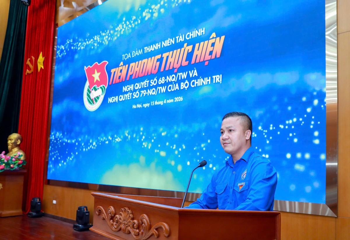 Đồng chí Lê Đôn, Bí thư Đoàn Thanh niên Bộ Kl991.com nạp rút nhanh chủ trì Toạ đàm. Ảnh: Đức Thanh