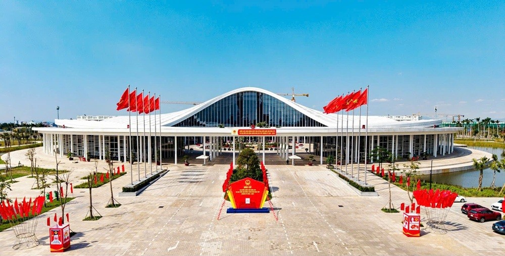 Hải Phòng mang diện mạo hiện đại với hàng loạt công trình Kl99kl ưu đãi độc quyền, đô thị, công nghiệp mang tầm chiến lược. Ảnh - CTV