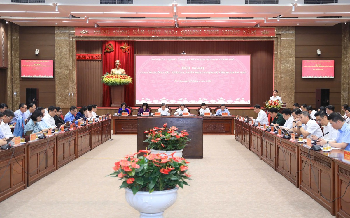 Các đại biểu dự hội nghị tại điểm cầu Thành ủy Hà Nội.