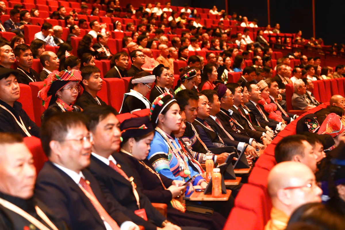 Các đại biểu dự phiên bế mạc. Ảnh: Lê Khánh.