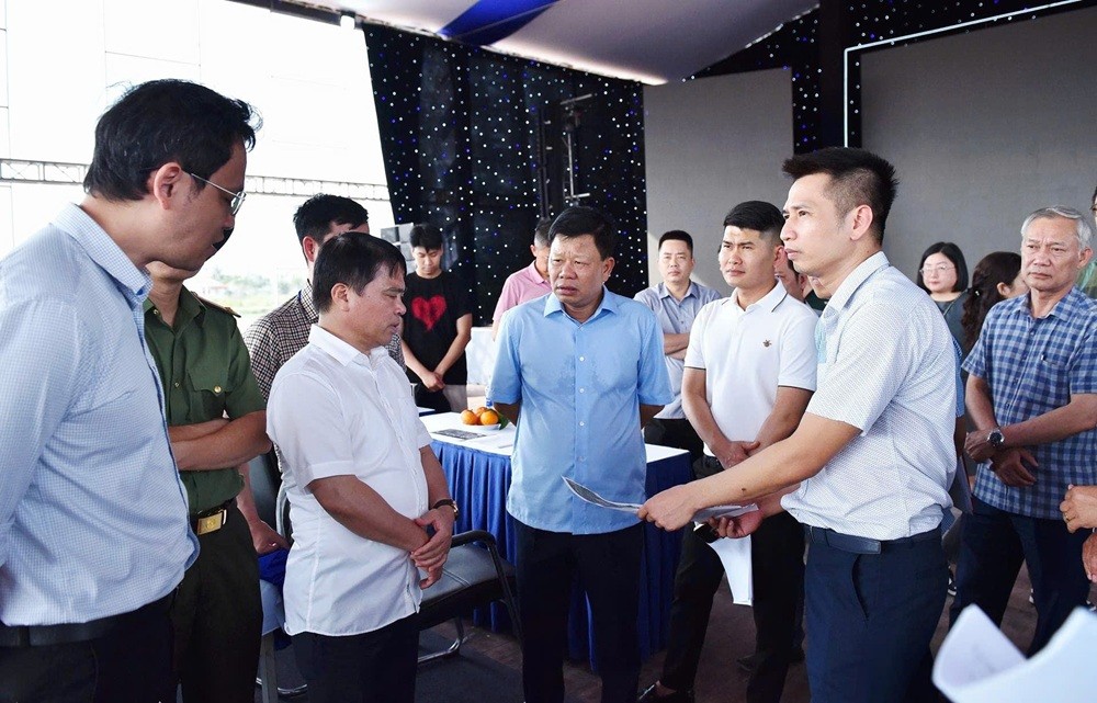 Ông Lê Trung Kiên, Phó chủ tịch UBND TP. Hải Phòng kiểm tra công tác chuẩn bị lễ khởi công Dự án Kl99ok phiên bản mới và xây dựng Kl992 VIP Trang Chủ 2026 kết cấu Kl99kl ưu đãi độc quyền Khu công nghiệp Thuỷ Nguyên (giai đoạn 1).