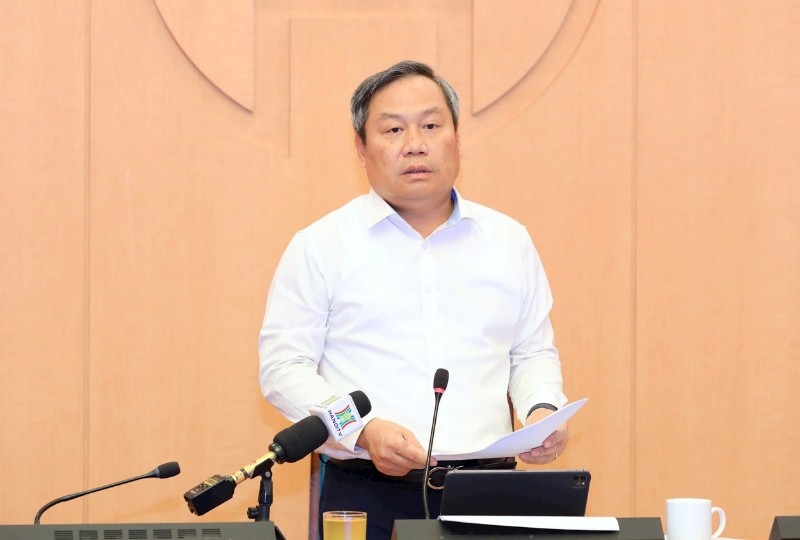 Chủ tịch UBND TP. Hà Nội Vũ Đại Thắng phát biểu tại cuộc họp.