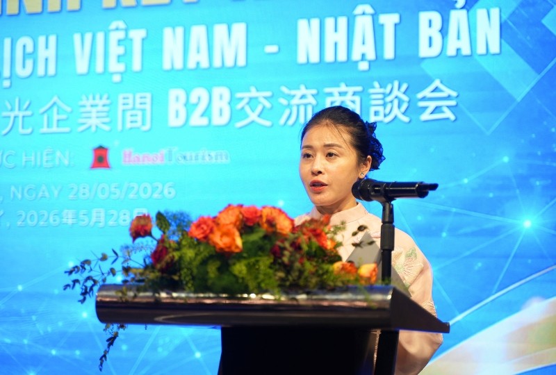 Bà Nhữ Thị Ngần, Tổng Giám đốc Hanoi Tourism JSC phát biểu tại chương trình